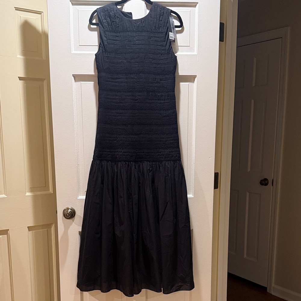 Elegant Black Sleeveless Dress